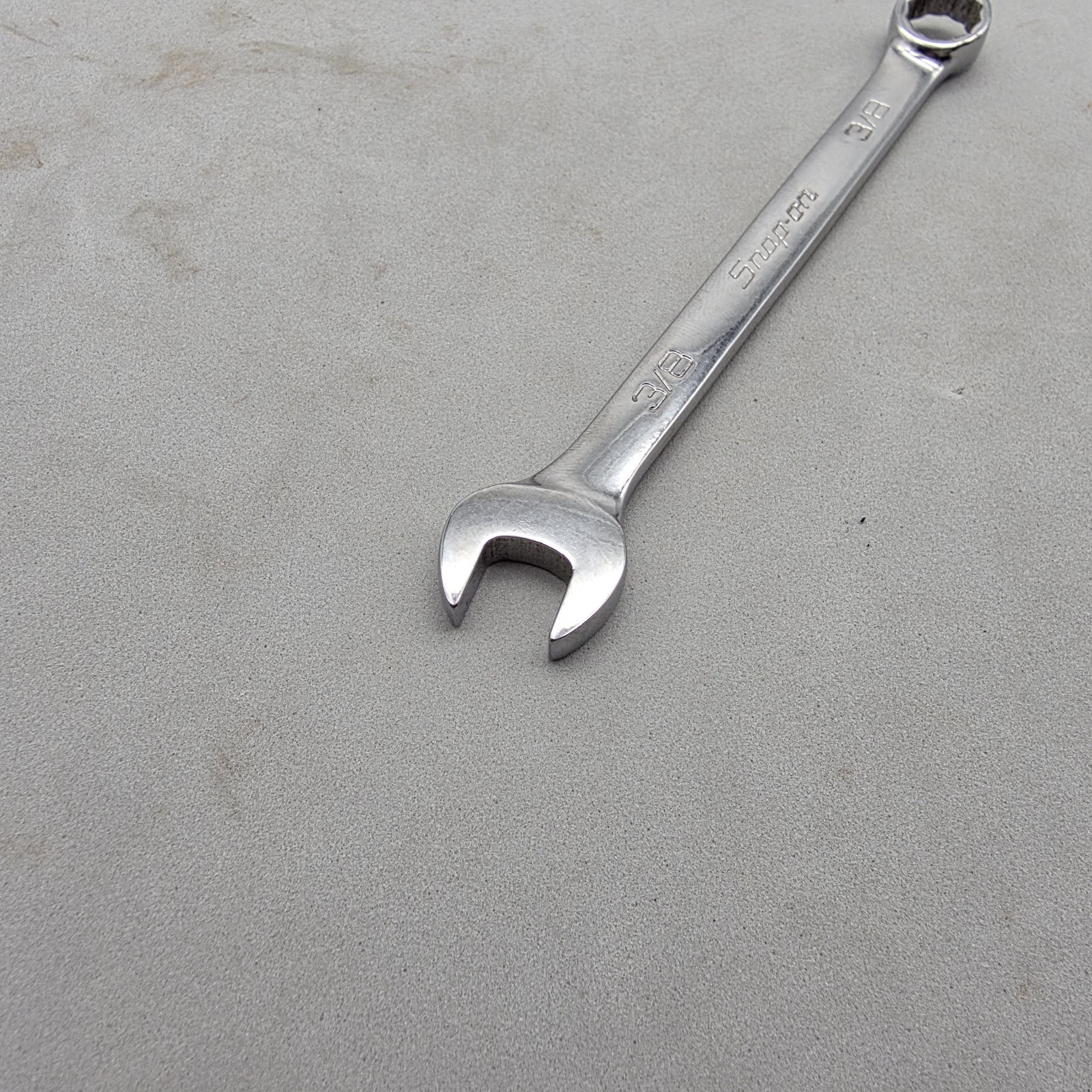 Snap-on Tools 5/16″ SAE 12-Point Standard Length Combo Wrench OEX120B USA
