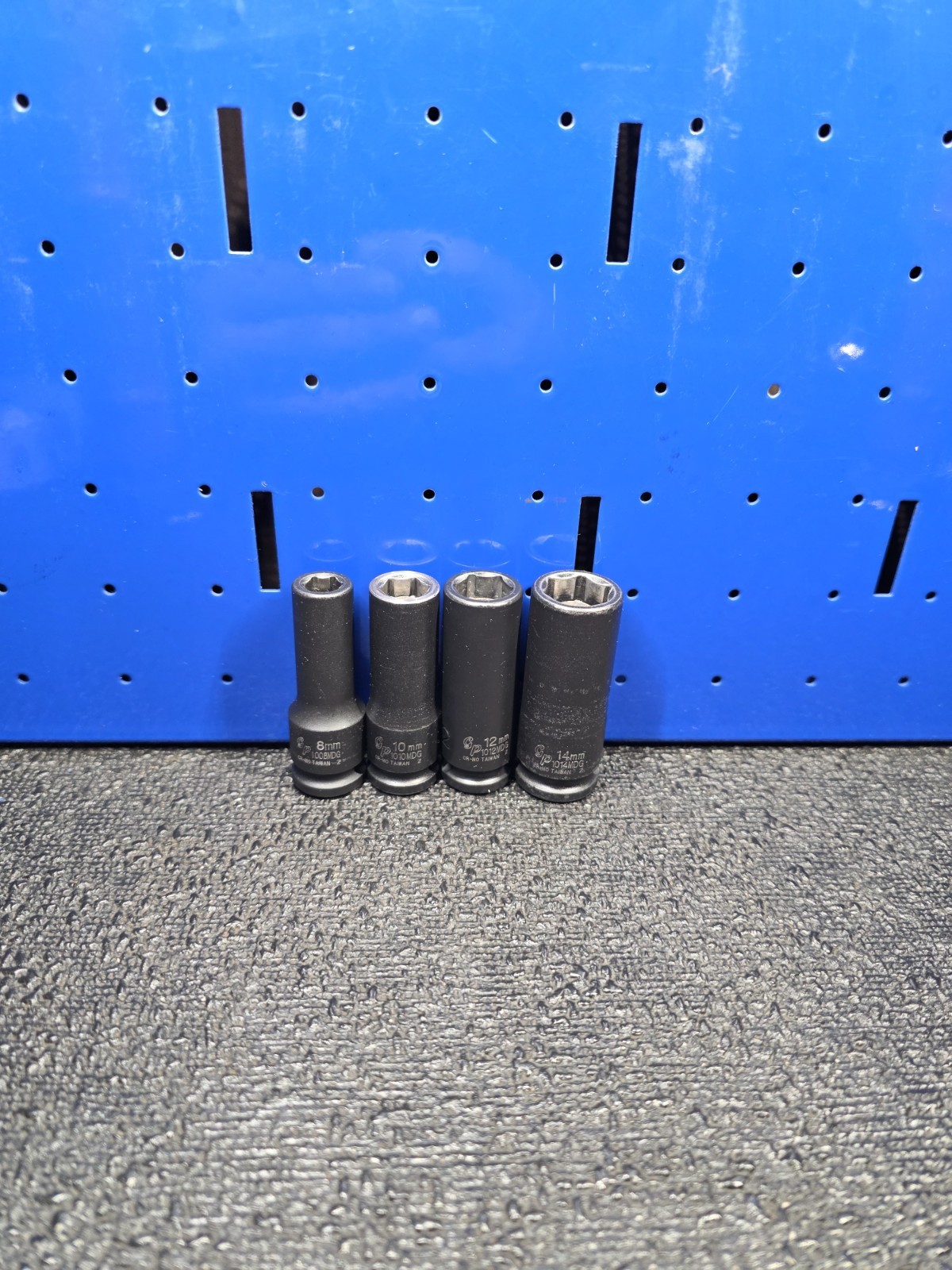 Grey Pneumatic GP 3/8″ Drive 8, 10, 12 & 14mm Magnetic Deep Impact Sockets Nice
