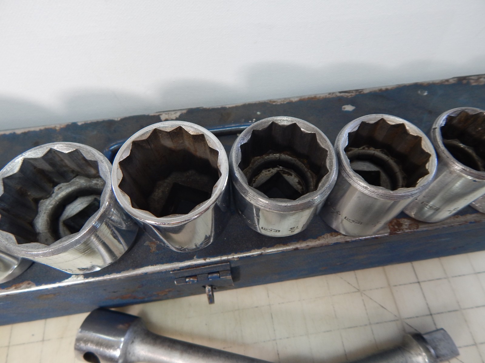 P&C PROTO PLUMB Socket Set 3/4″ Dr. 12pt. Ratchet Metal Box breaker 16pc.