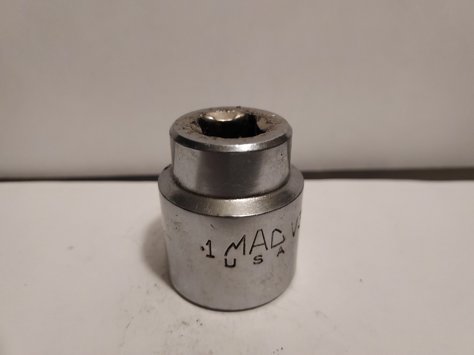 Used MAC TOOLS » 1 IN. » SHORT 1/2 IN. DR. 6 POINT SOCKET , PART#V326R