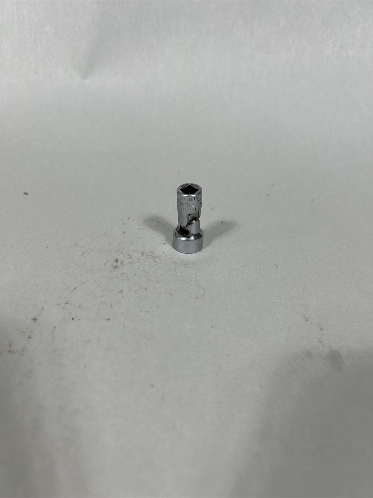 Snap-On Tools 11 Mm 12 Point Universal Socket With 1/4” Drive Short Used TMUM11