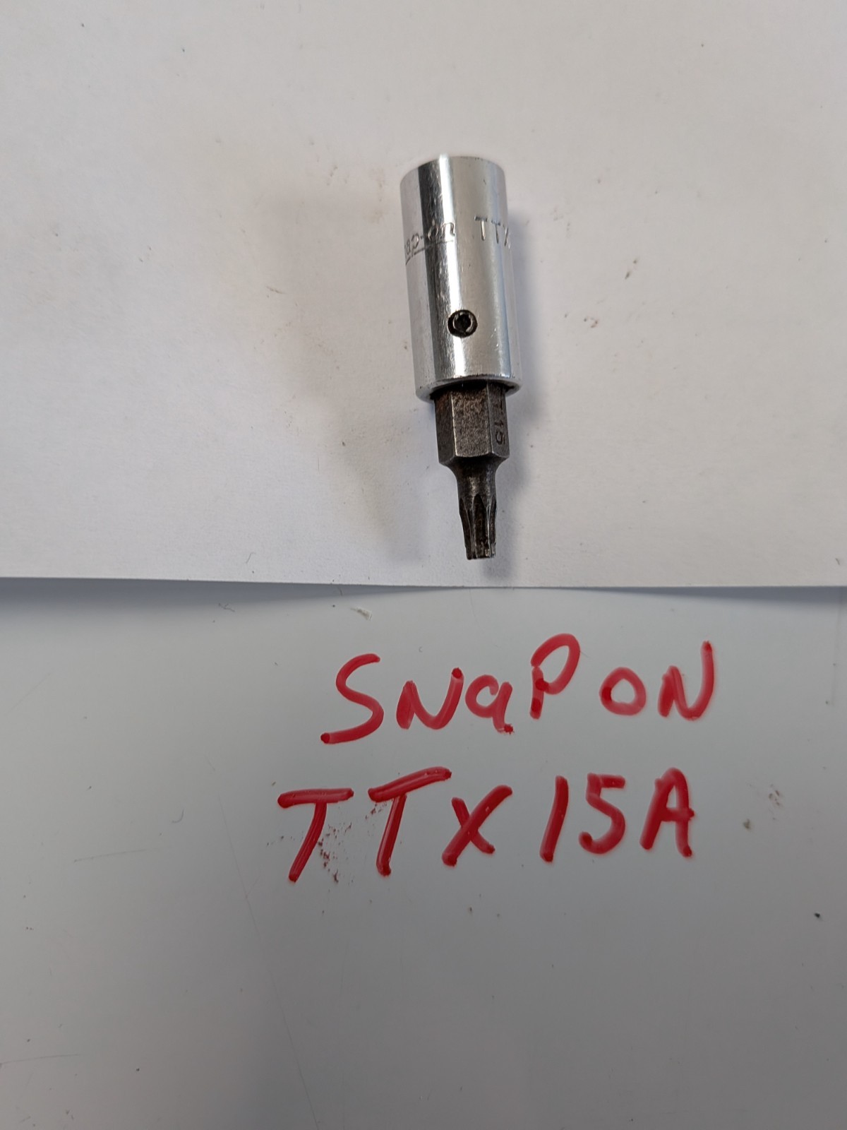 Snap-on TTX15A T15 Torx Bit Socket 1/4 Drive (Has Wear to Tip) w8A4