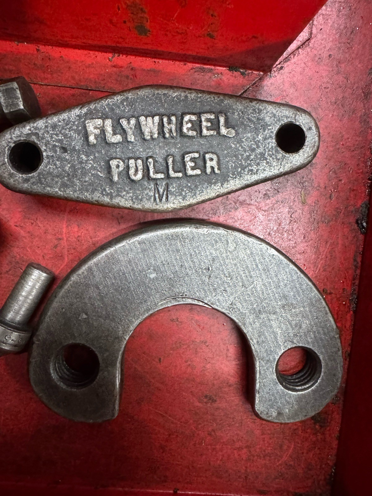 Vintage Snap On and Blue Point Tools Steering Wheel Puller CG60GA CG622A KRA106