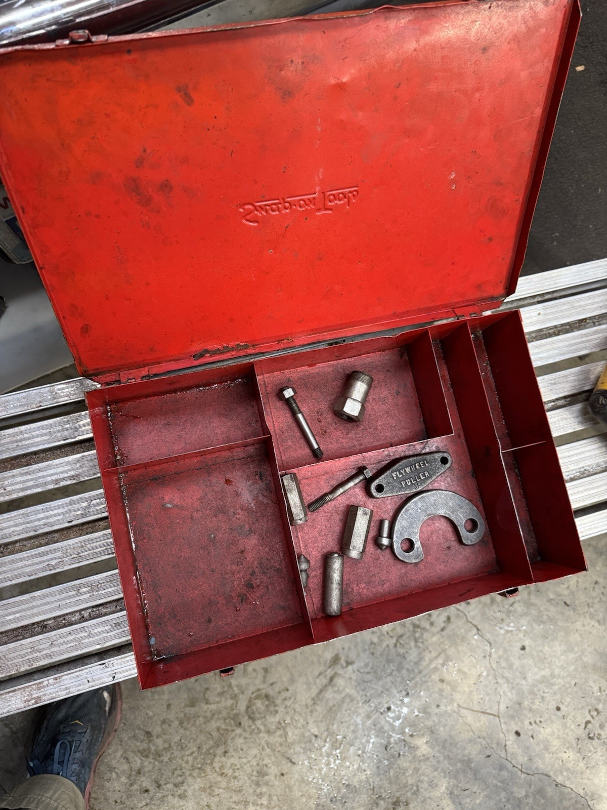 Vintage Snap On and Blue Point Tools Steering Wheel Puller CG60GA CG622A KRA106