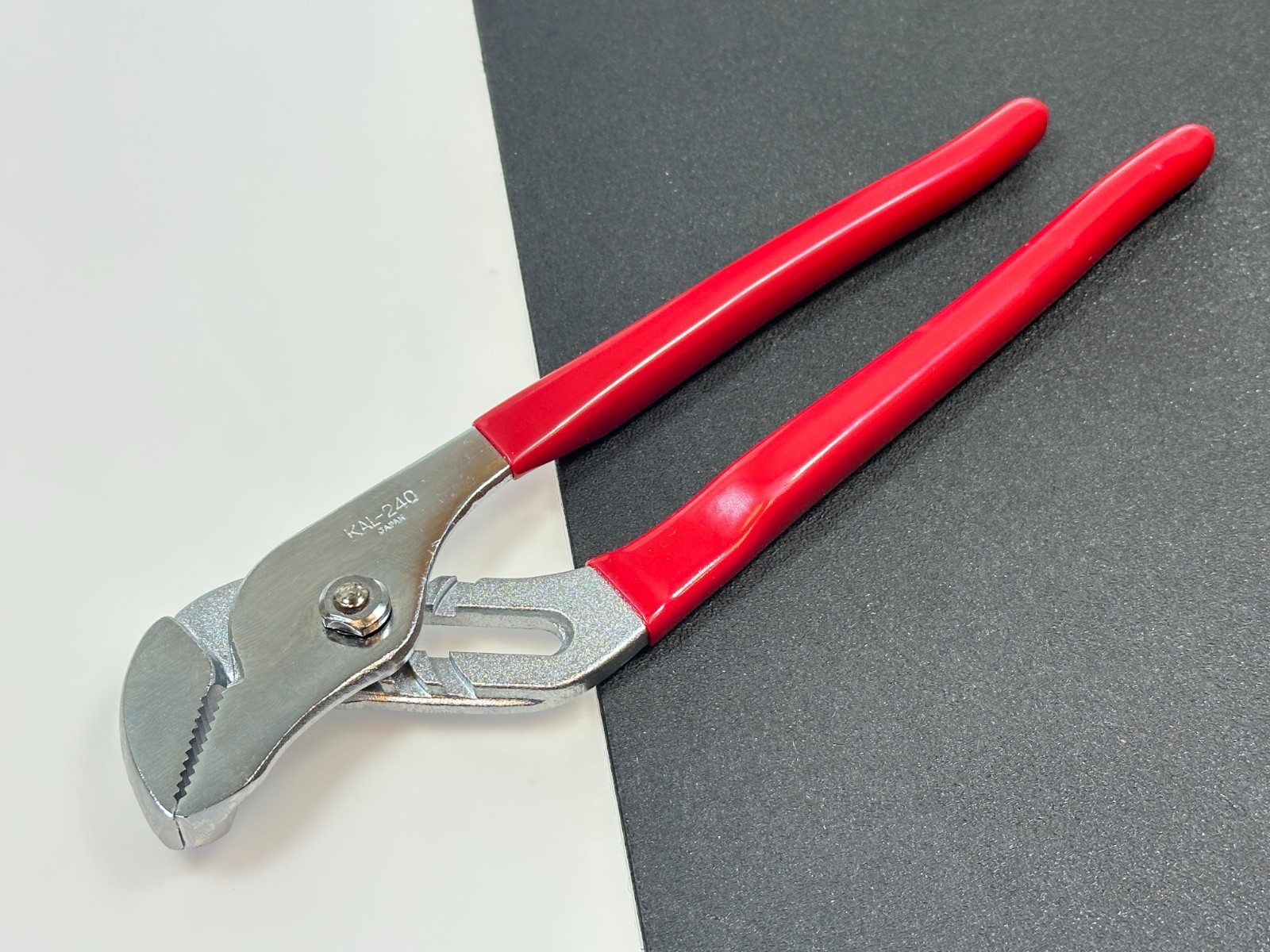 KAL Tools Japan KAL-240 Slip Joint Tongue & Groove Pliers 10″ Long Red Grip, NOS