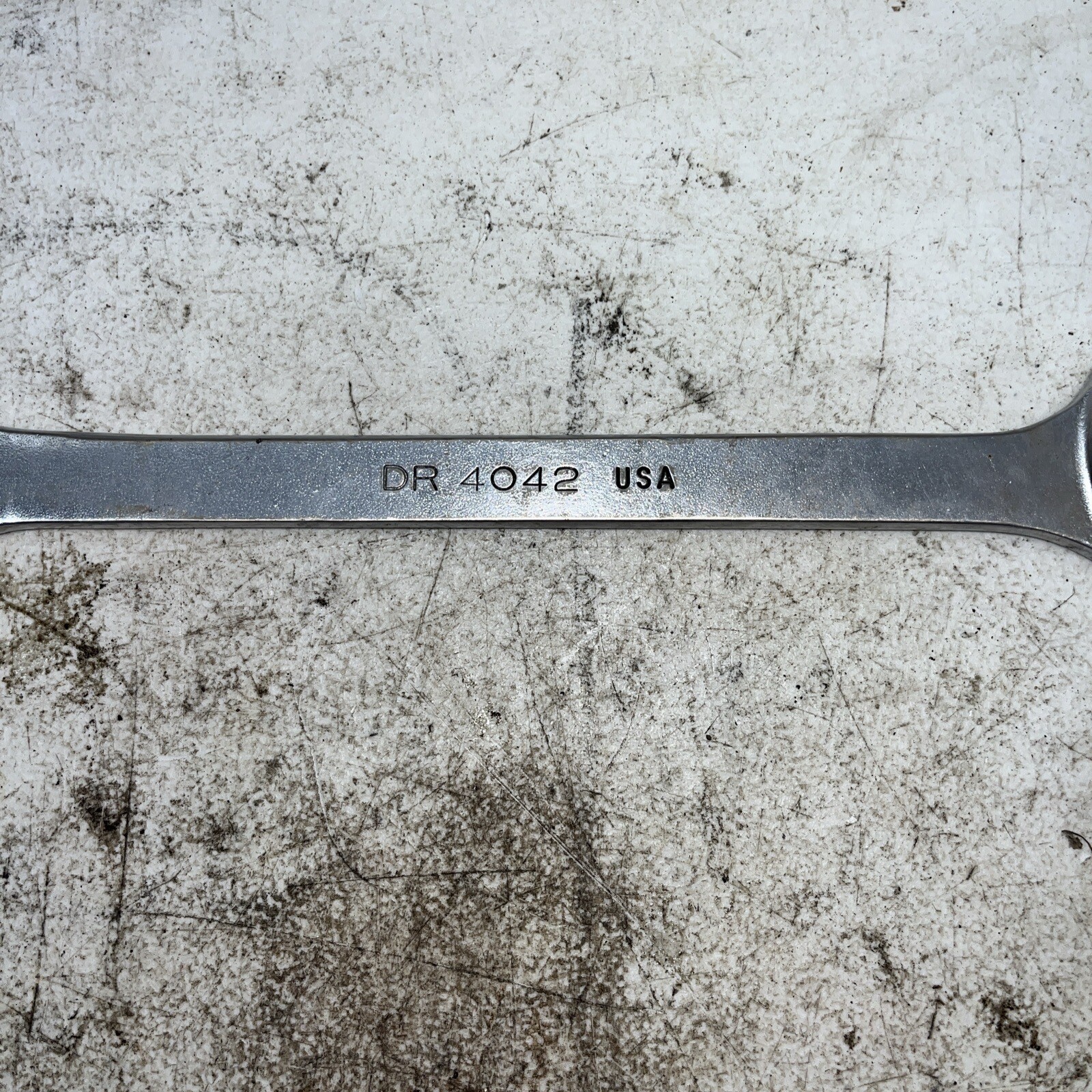 MAC Tools Open End Wrench DR4042 1-1/4″ x 1-5/16″ Marks