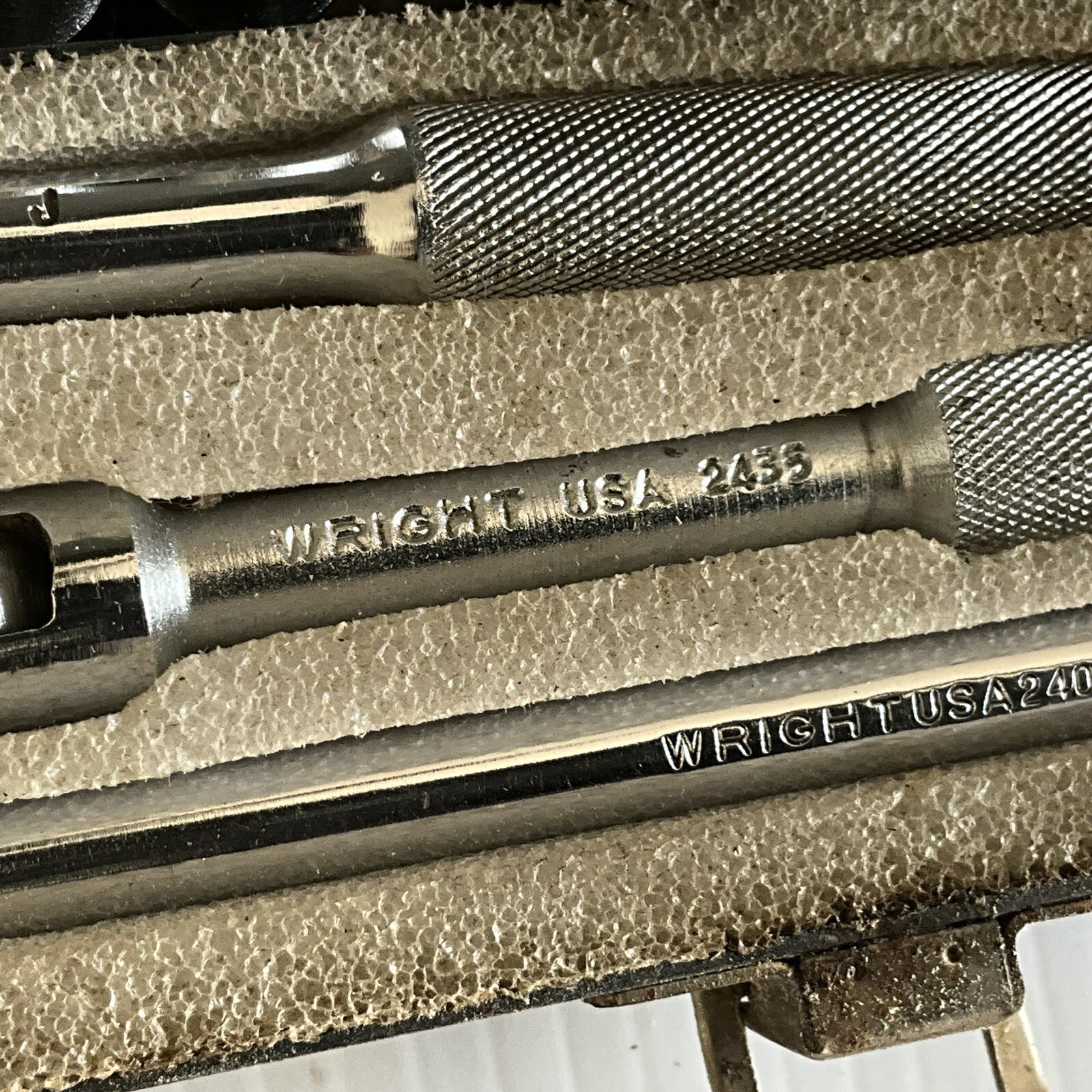 Wright 11 Piece 1/4″ Drive Socket Set w/ 2400 Ratchet w/ 6Pt. Sockets Metal Case