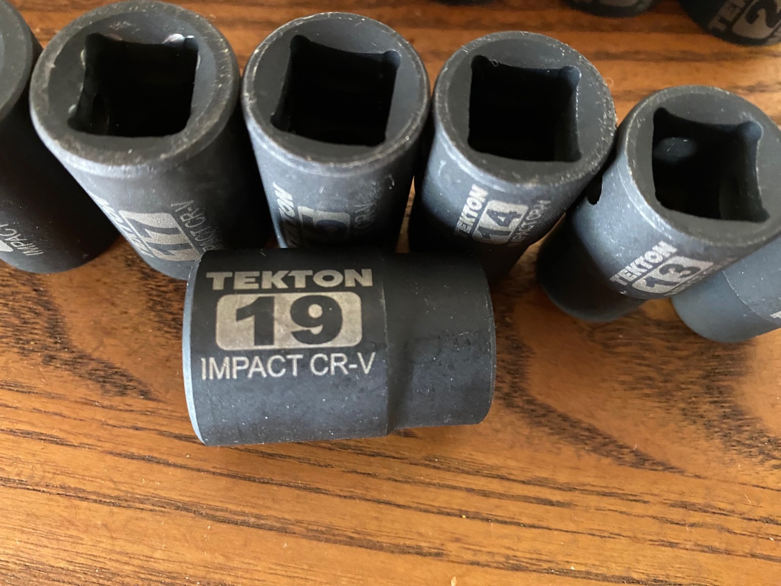 TEKTON 1/2 Inch Drive 12-Point Metric Impact Socket Set, 13-Piece (12-32 mm)