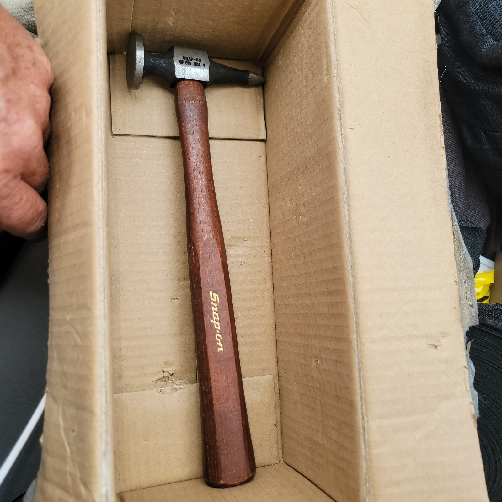 Snap On Vintage Body Hammer w/Wooden Handle – BF611