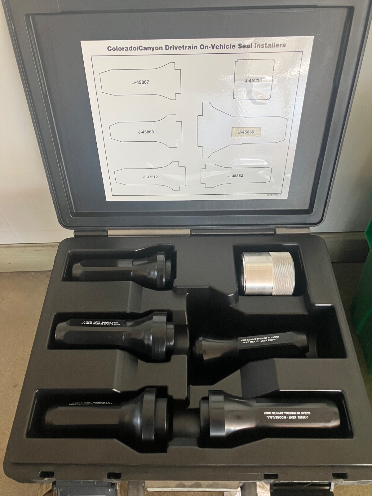 Kent Moore Chevrolet J-45867 GM Canyon Colorado Seal Installer Tool Kit SKU12