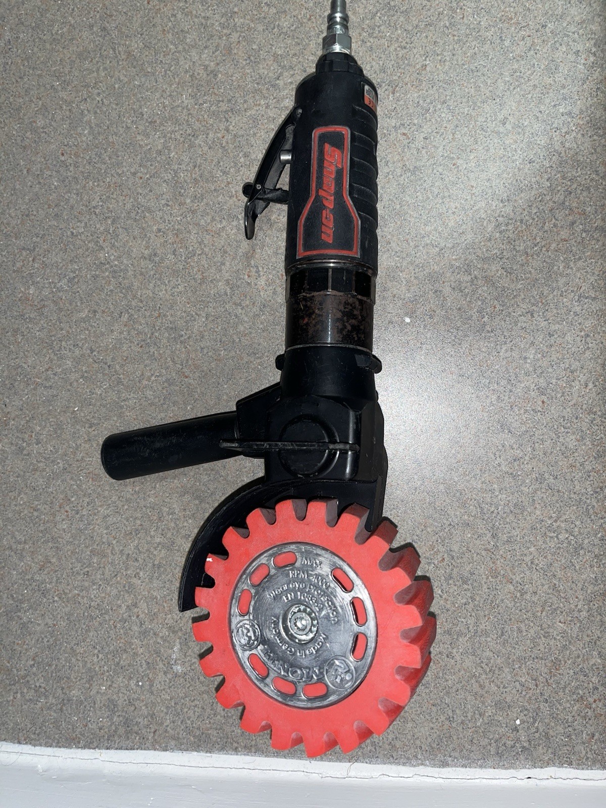 Snap on Surface Remover