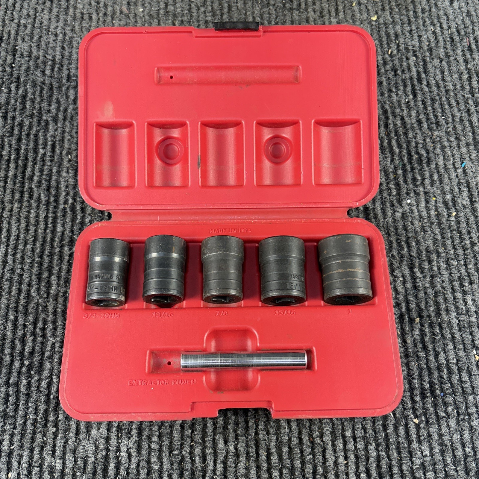 Mac Tools SVT5LR 5 piece 1/2″ Drive Twist Socket Set Original Case Made in USA