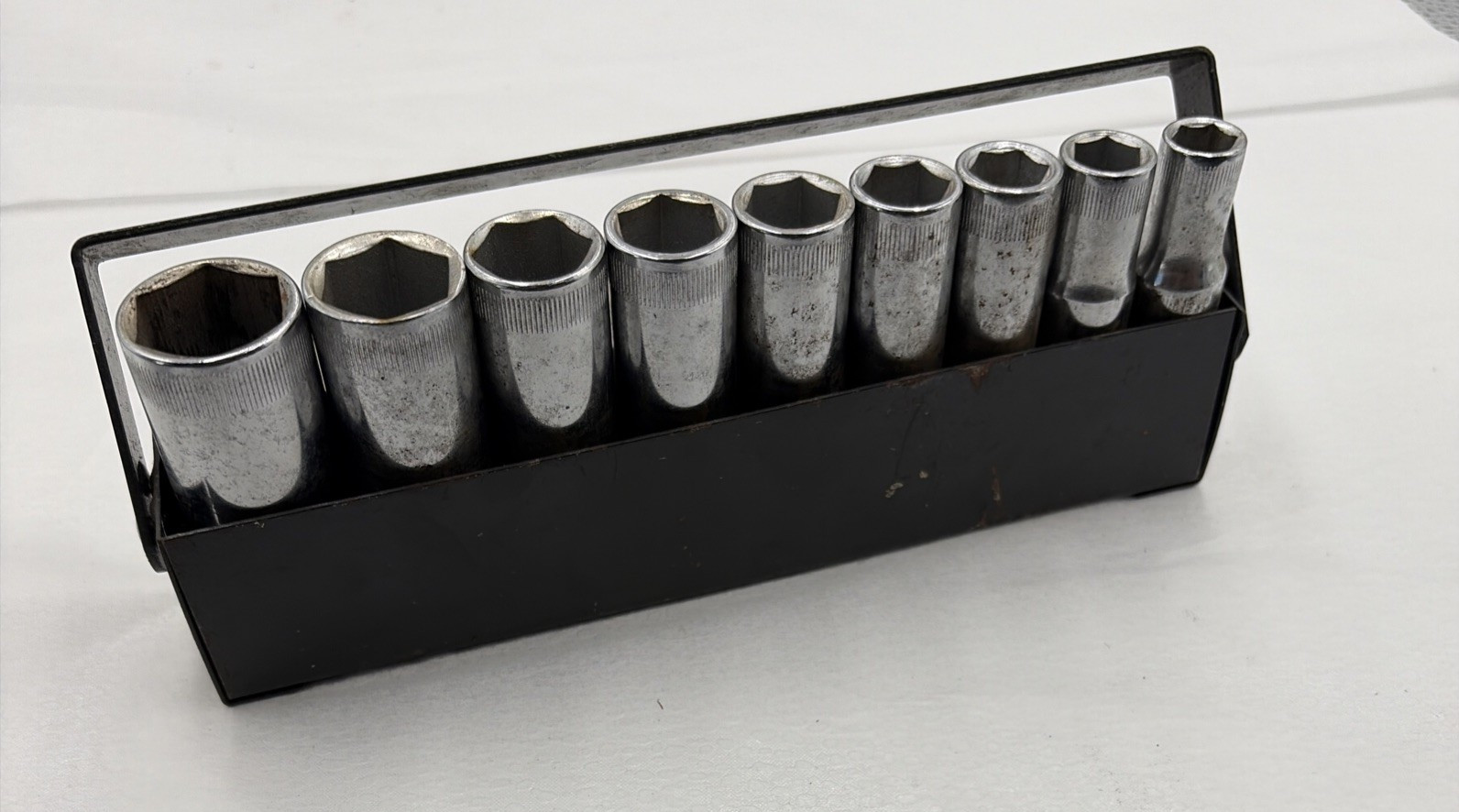 Craftsman 3/8″ Drive (9 Pc) Metric Deep Socket Set 9mm-19mm 6 Pt -V-