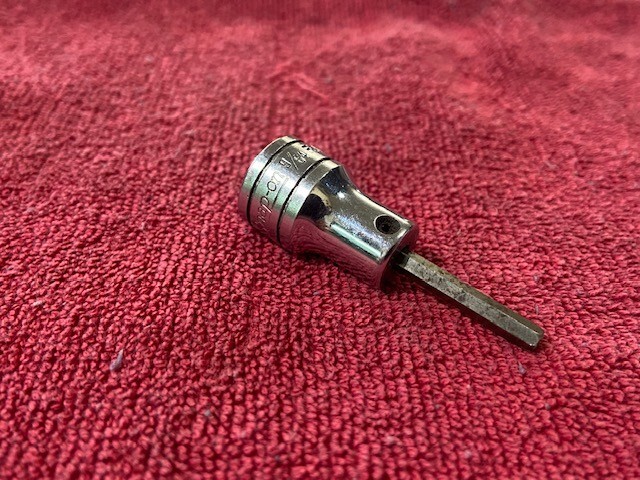 SNAP-ON TOOLS 3/8″ DR 9/64″ SAE HEX BIT SOCKET DRIVER MODEL: FA4.5A USA