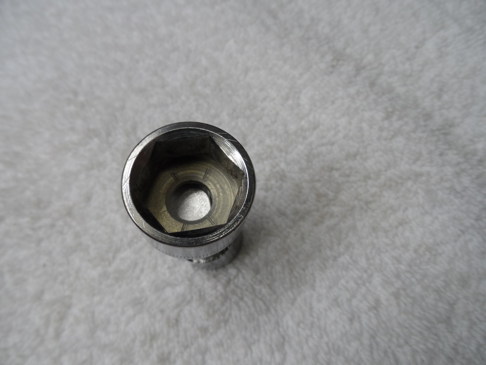 Craftsman 3/8″ Drive Metric Swivel Flex Socket, USA, 6 pt – PN 43208 (17mm) -G-