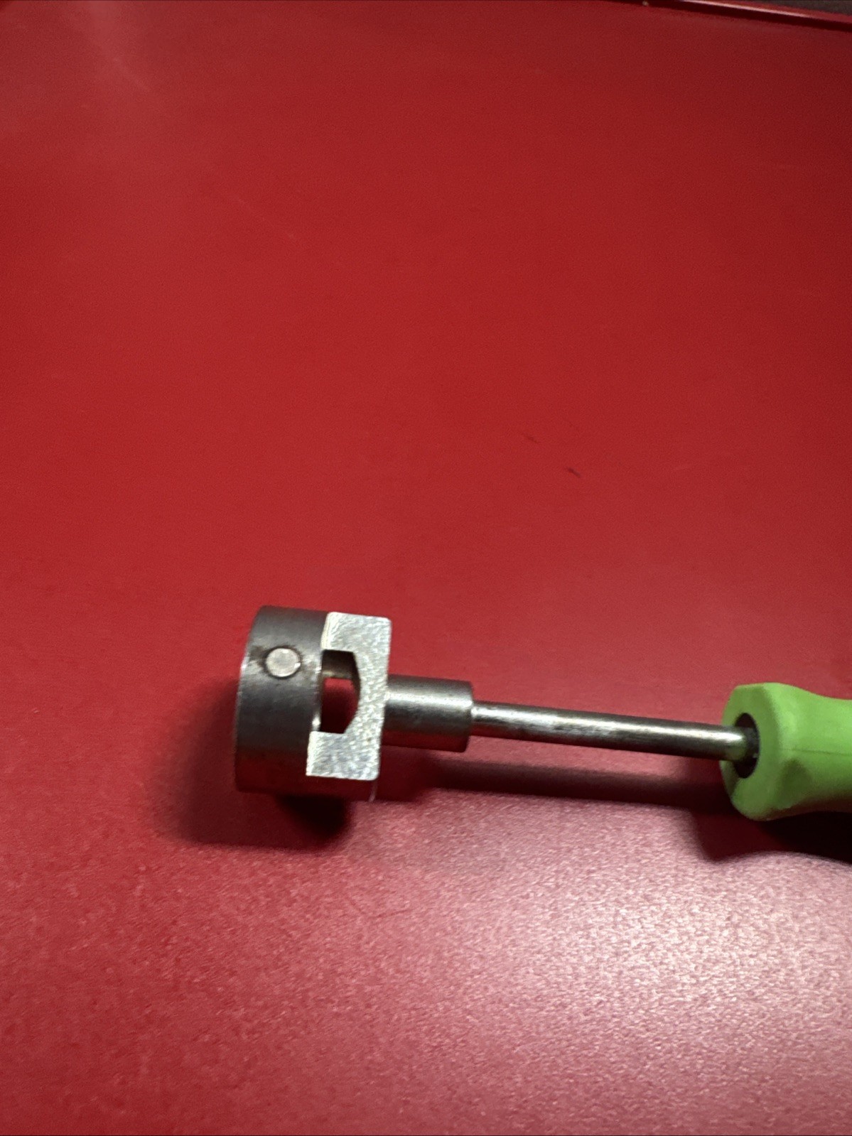 Snap-on Tools USA NEW 7/8″ GREEN MAGNETIC 6in. Brake Retainer Spring Tool BST6G