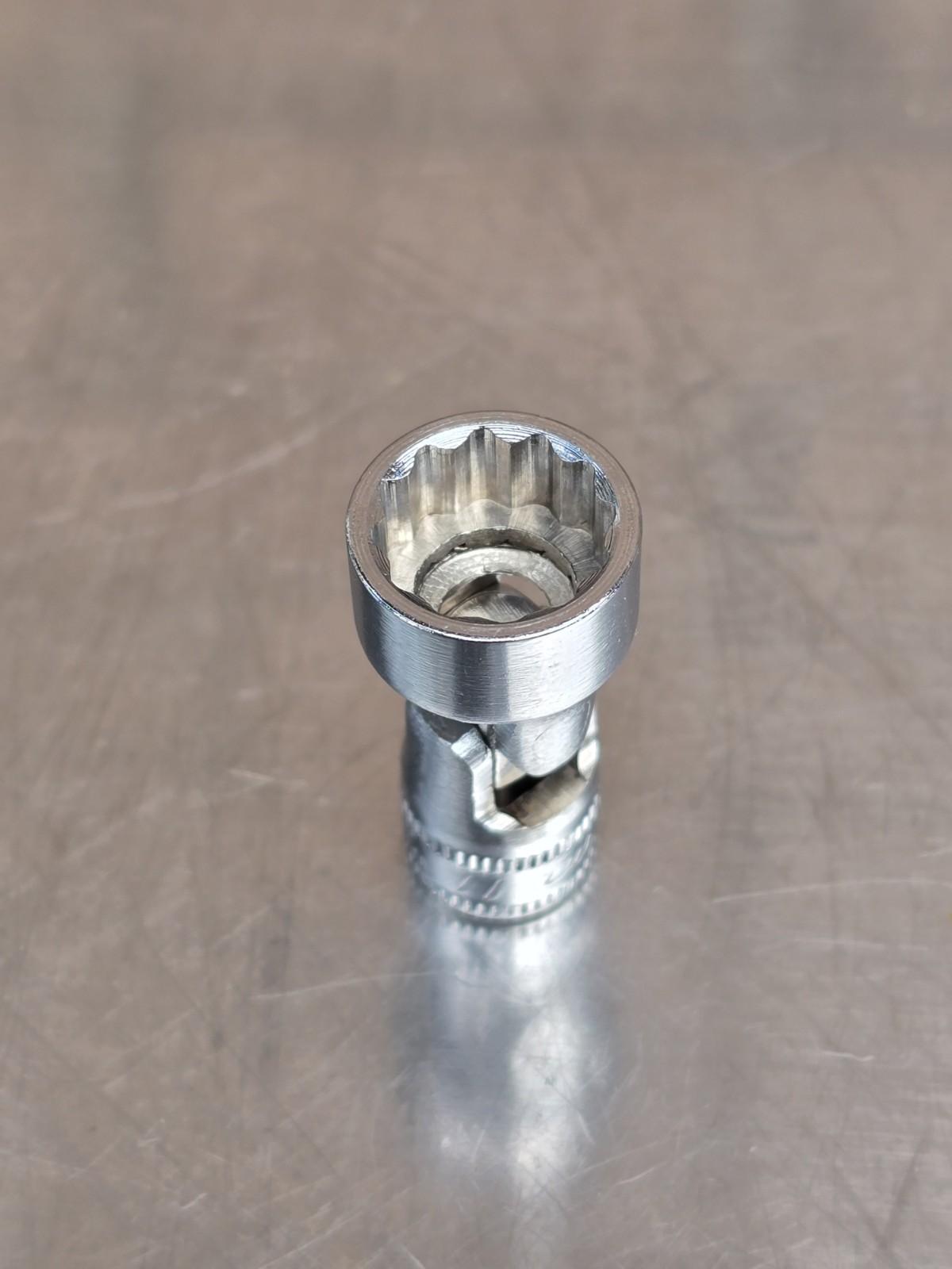 Snap-On Tools 1/4″ Drive 11mm 12 Point Swivel Socket, Part# TMUM11