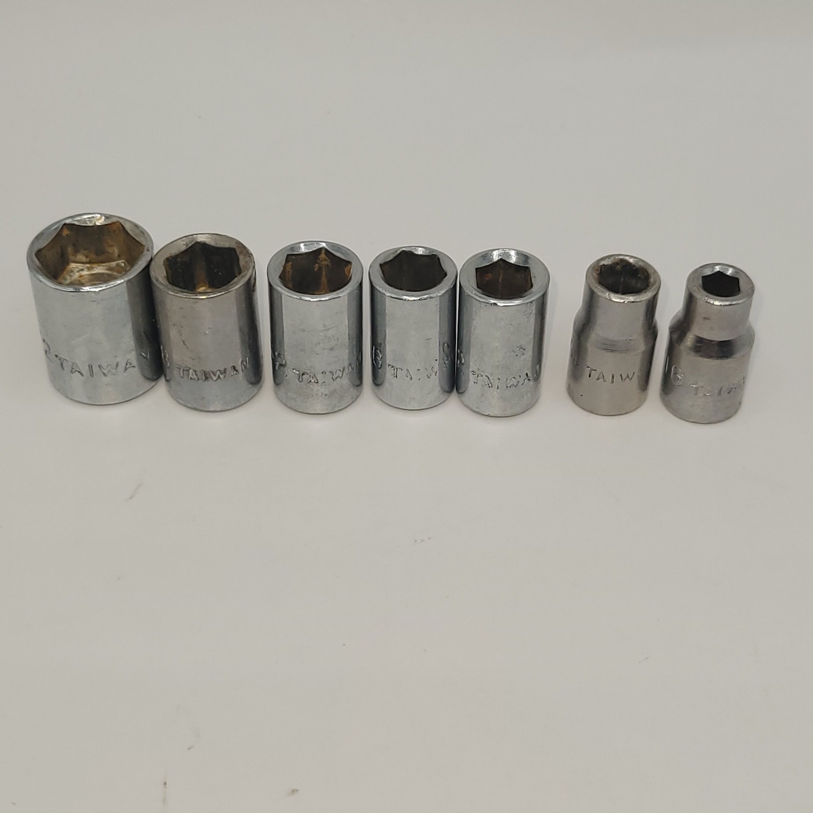 7 pcs – 1/4 in drive – 6 point – Taiwan 1/2 3/8 11/32 5/16 9/32 1/4 3/16 SAE