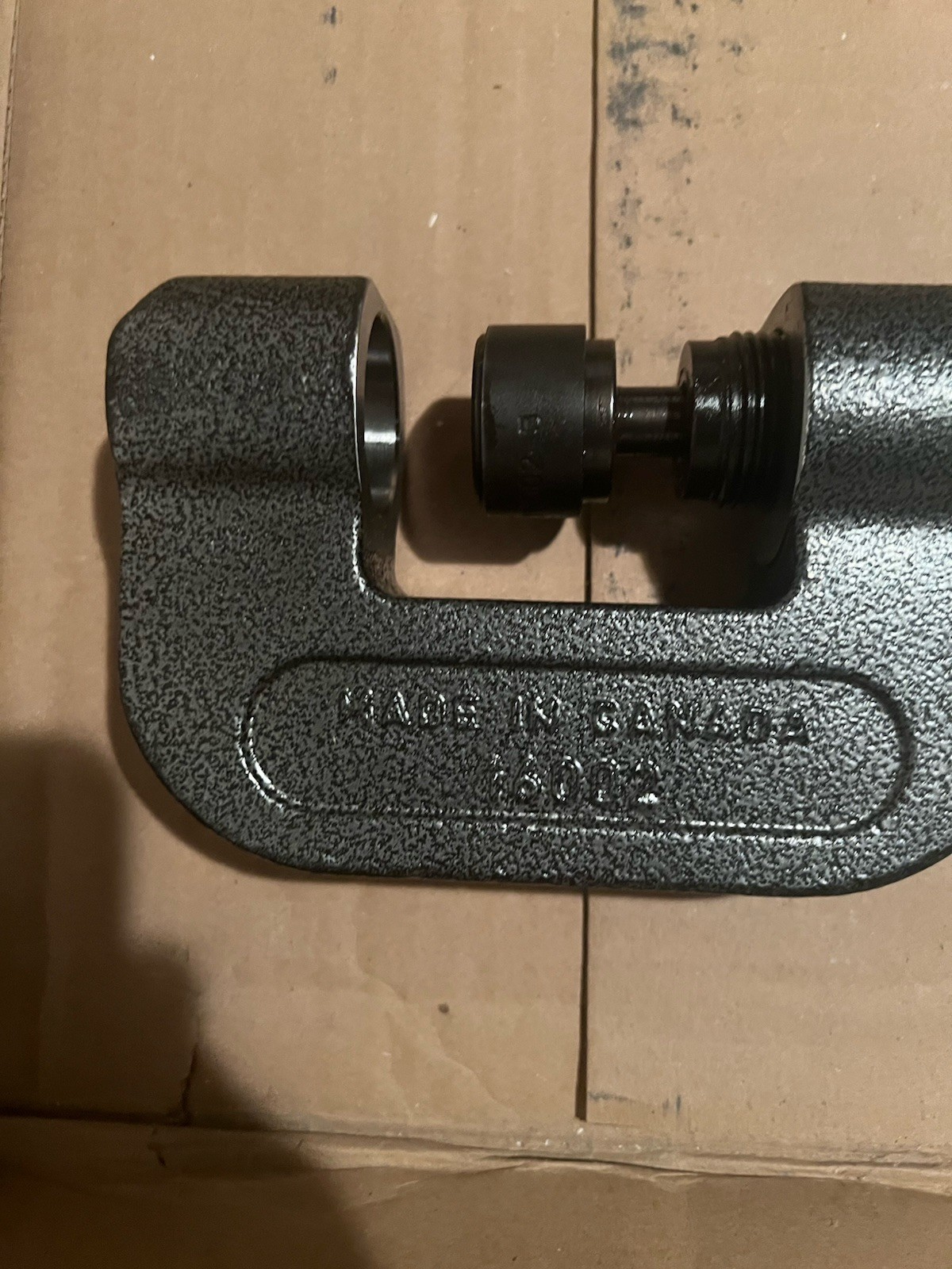 Tiger Tool Brake Anchor Pin Press for Commercial Heavy Duty Semi Trucks
