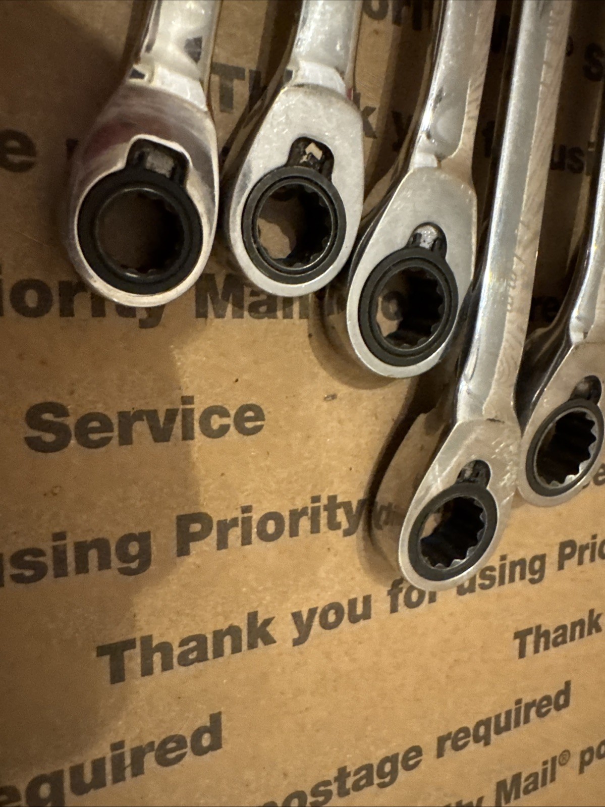 Blue Point 12 Pc Metric Reversible Ratcheting Wrench Set 8-19mm BOERM712