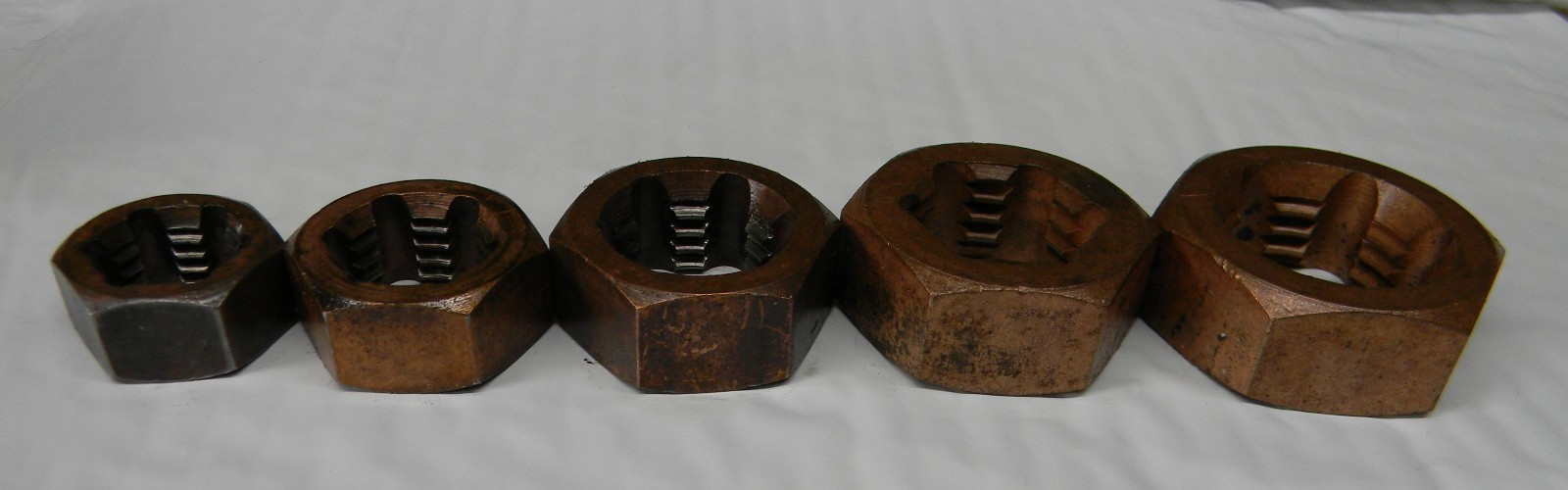 SNAP-ON 5PC SAE-NC COARSE THREAD HEX NUT RETHREADING DIES 3/4″-1-1/4″ #TRC5