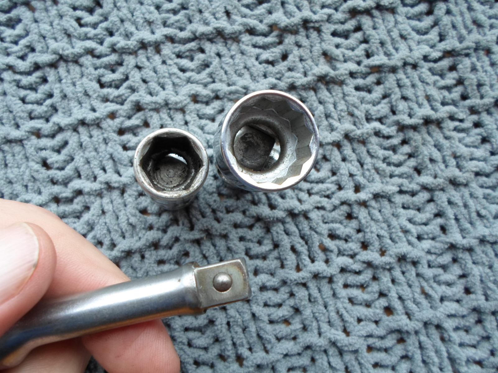 2 vintage SNAP ON 3/8″ drive SWIVEL SOCKETS – 11/16 FVU22 1/2 FS-16-A + extender