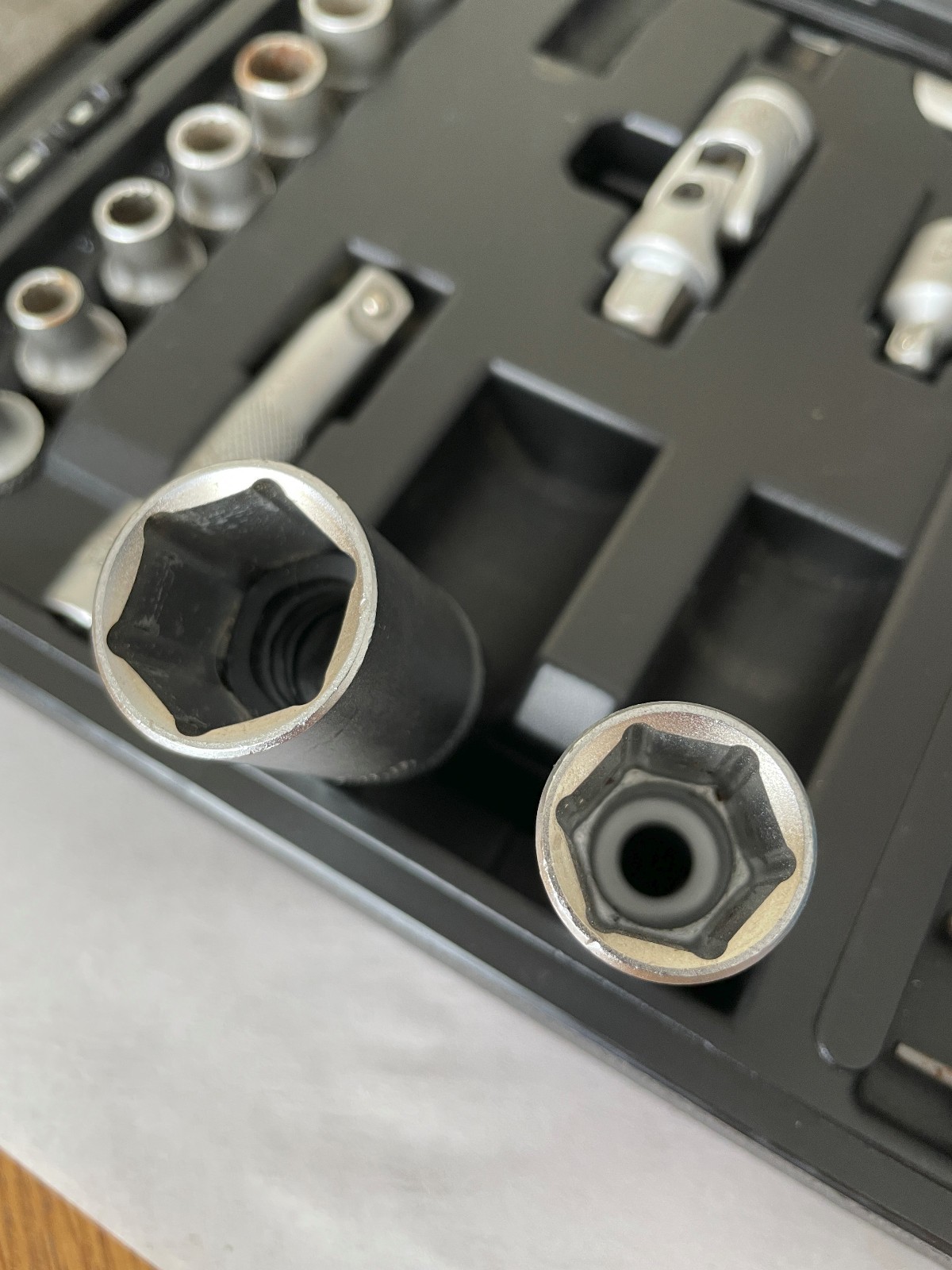 45 Piece 3/8″ Drive Metric Socket & 1/4″ Bit Set With Unior Ratchet Chrome