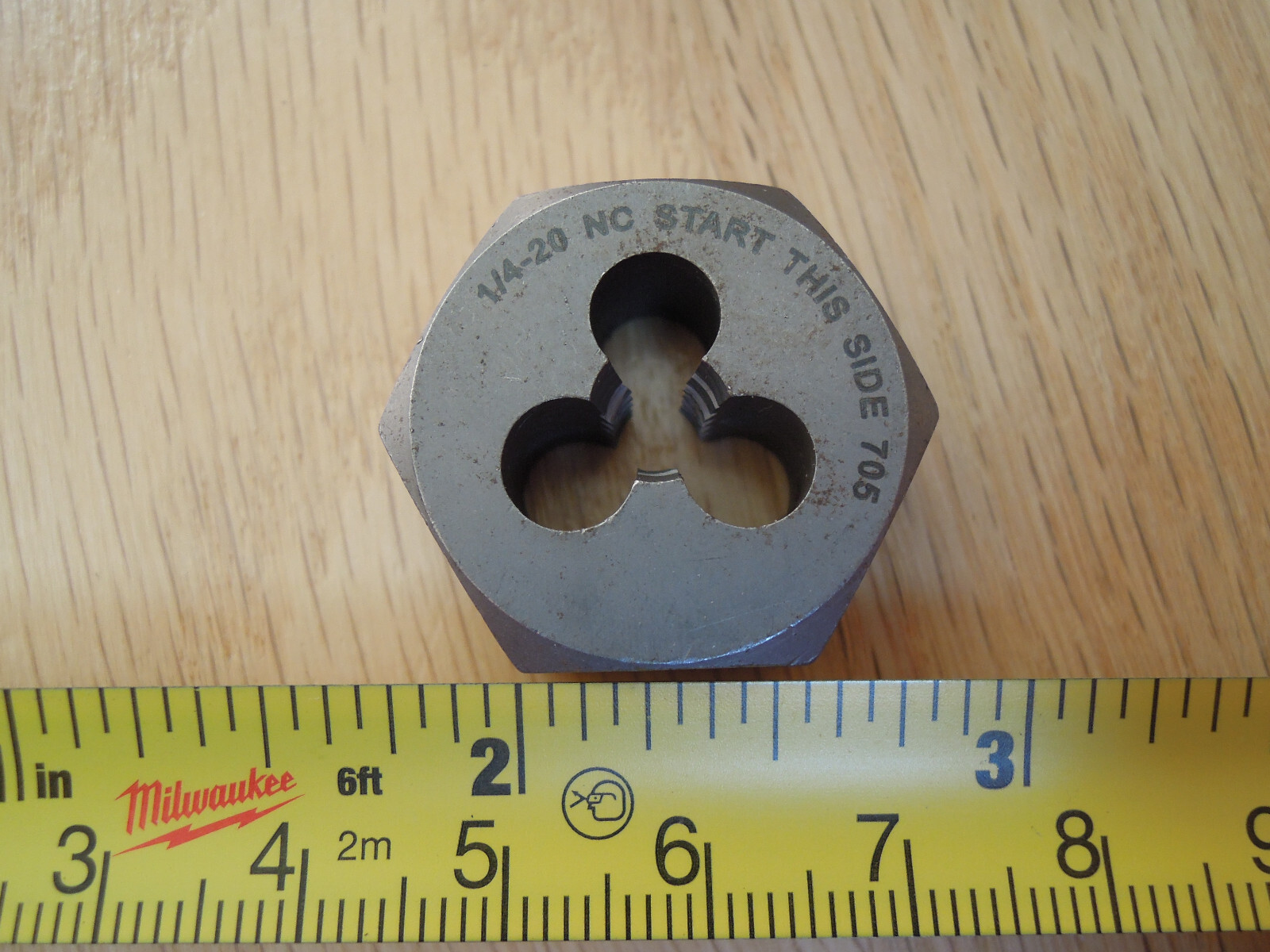 1/4-20 Thread Hex Die 1/4″ Inch Carbon Steel 86120 55502