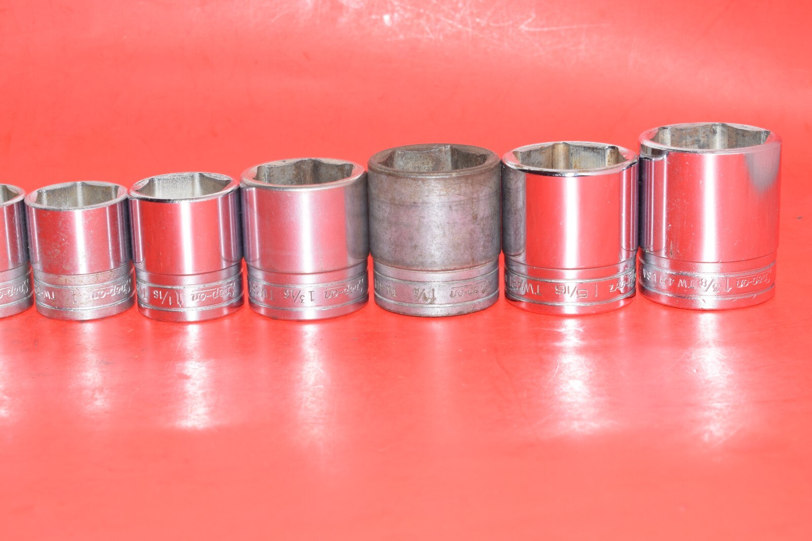 Snap-On 1/2″ Drive 16 PIECE SAE 3/8″ – 1-3/8″ Shallow 6-POINT Flank Socket Set