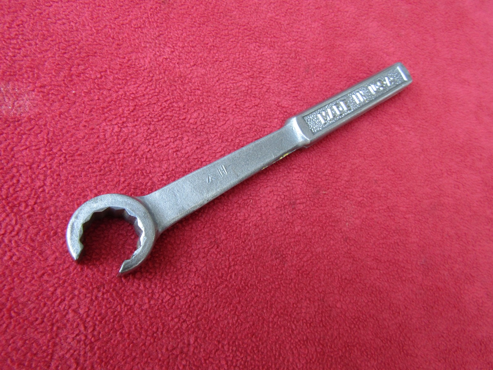 NICE Vtg Pre-1948 PLOMB Tools 3718 -9/16″ Flare Nut Wrench W/Pebbled Handle. USA