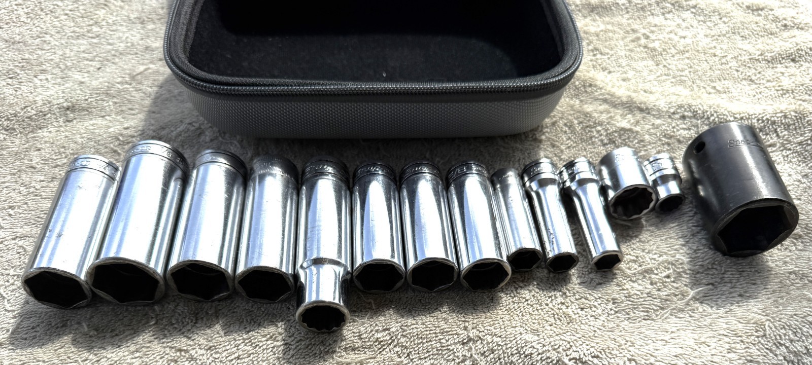 LOT OF 14 SNAP-ON SOCKETS – AS PICTURED