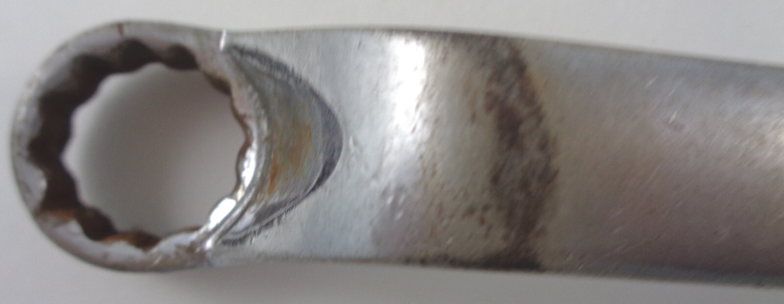 Snap-on USA XOM1618 metric 16mm x 18mm 12 point deep 60° offset box wrench 1991