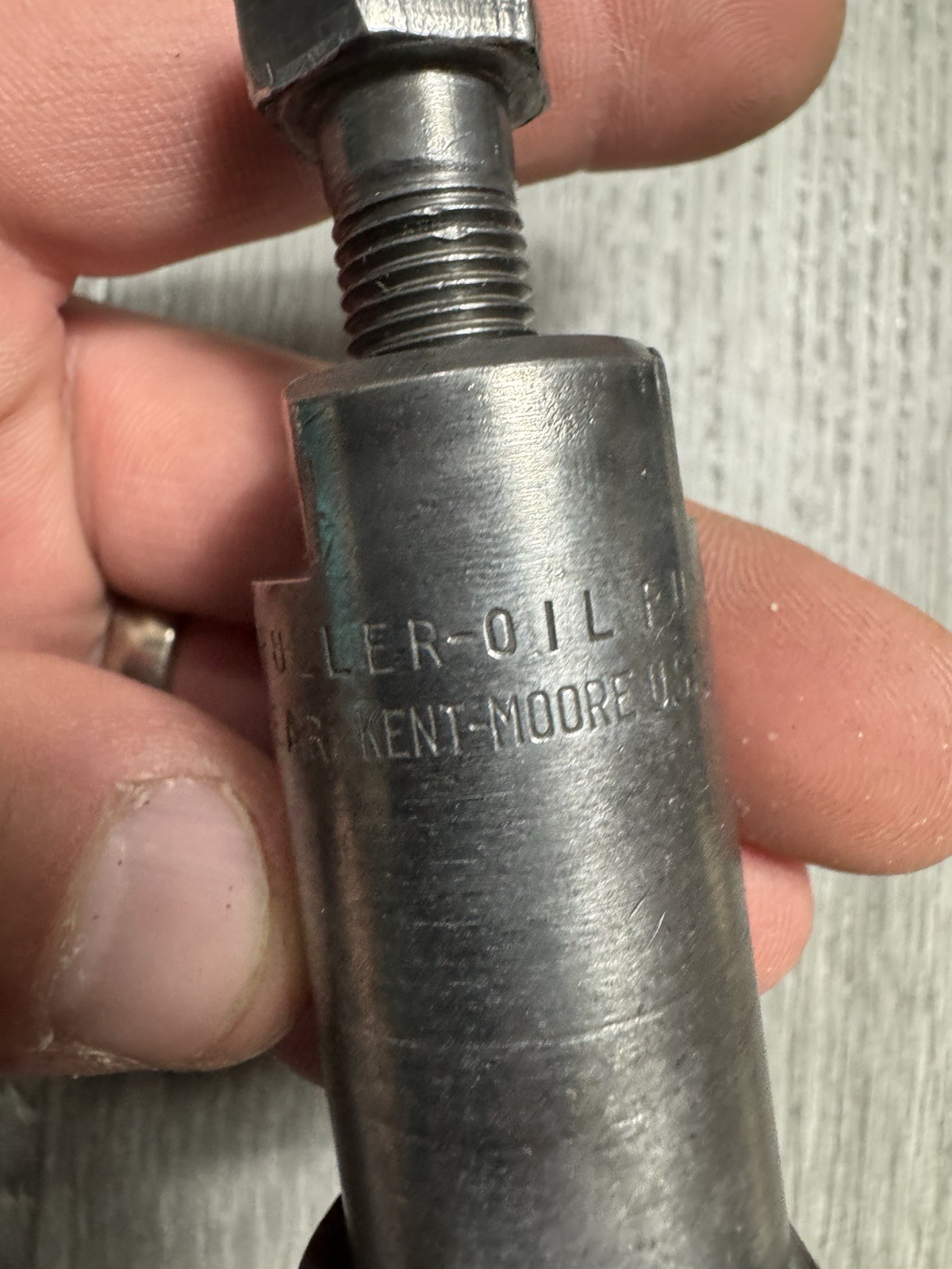 Kent Moore Oil Pump Puller J-2959 Used FREE SHIPPING
