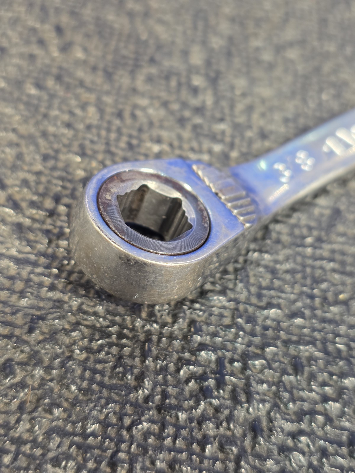 MAC Tools RWS126 3/8″ 12-Point Stubby Reversible Combination Ratchet Wrench