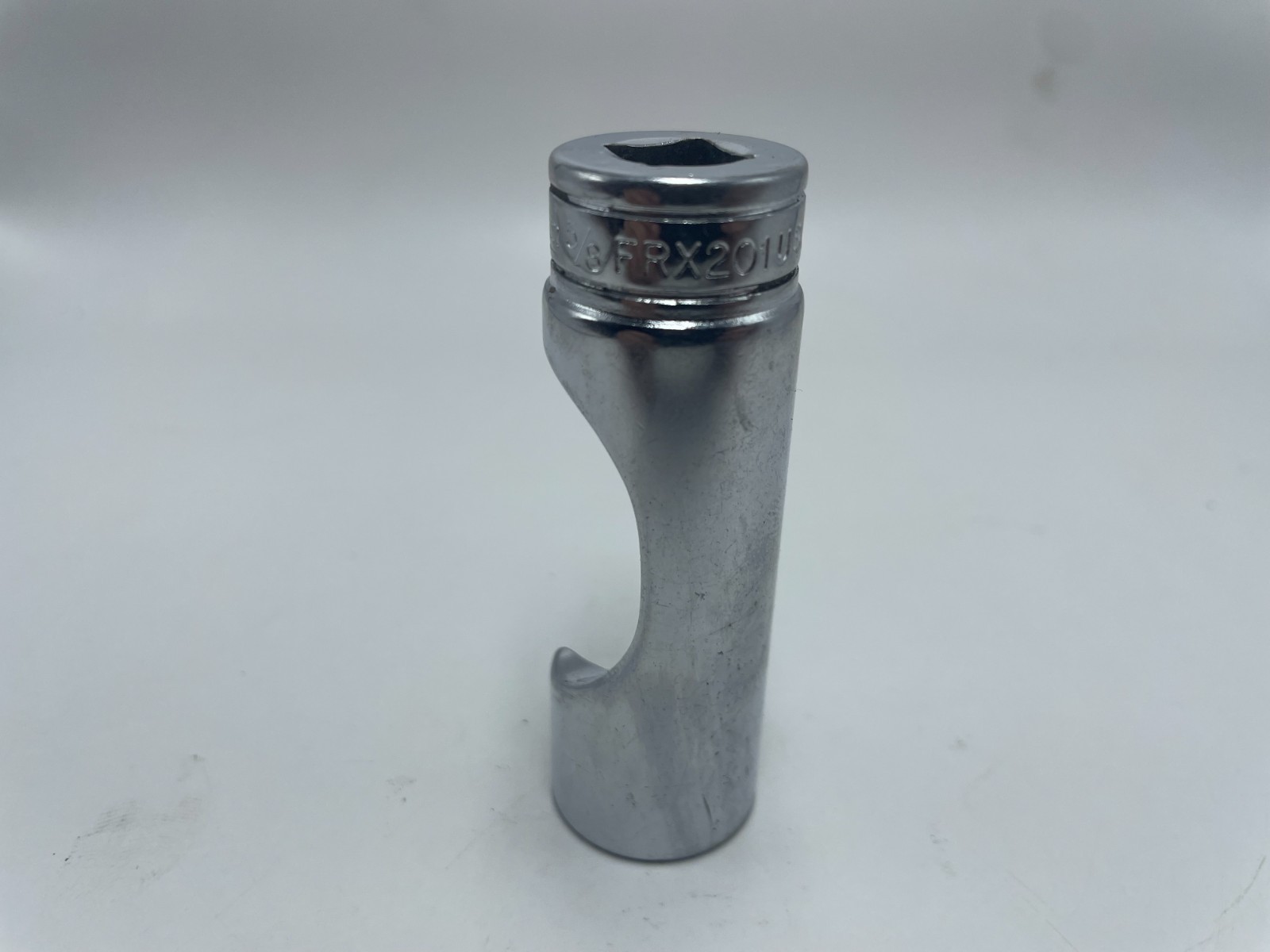 Snap-on 3/8″ Drive 6-Point SAE 5/8″ Flank Drive Flare Nut Socket FRX201
