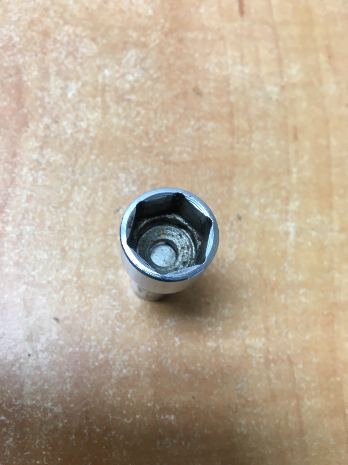Snap On TMUS181 9/16″ SAE Universal Swivel Universal 6pt Socket 1/4″ Dr USA