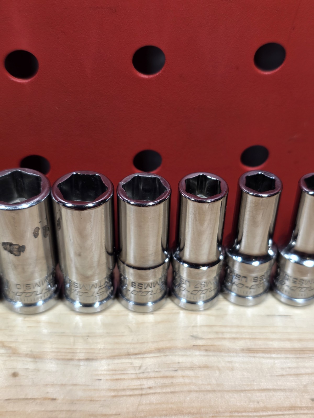 Snap-on 112YTMMSY 5mm-15mm 12-Piece 1/4″ Drive 6-Point Semi-Deep FDX Socket Set