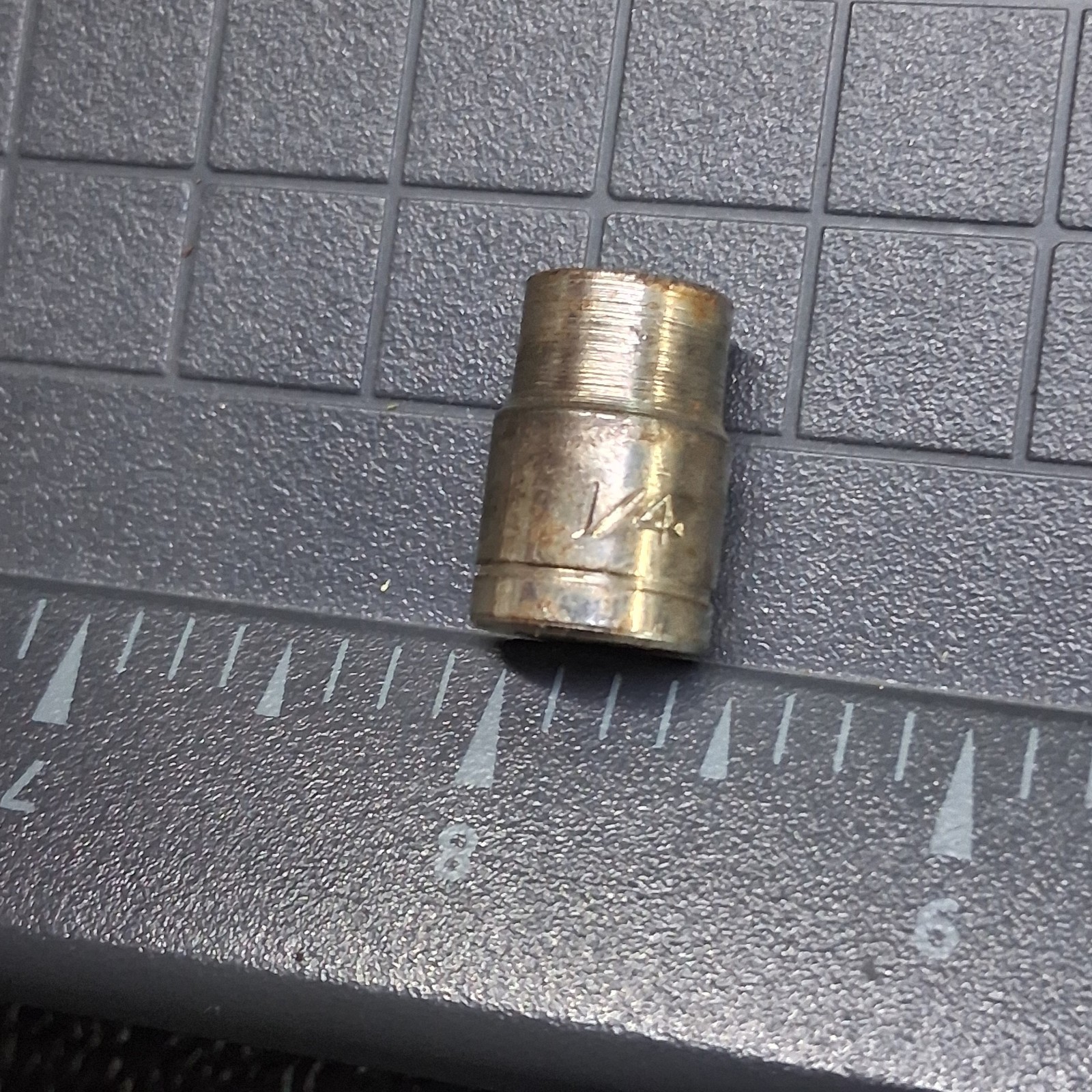 1/4″ SAE 1/4″ Drive 6-Point Chrome Socket