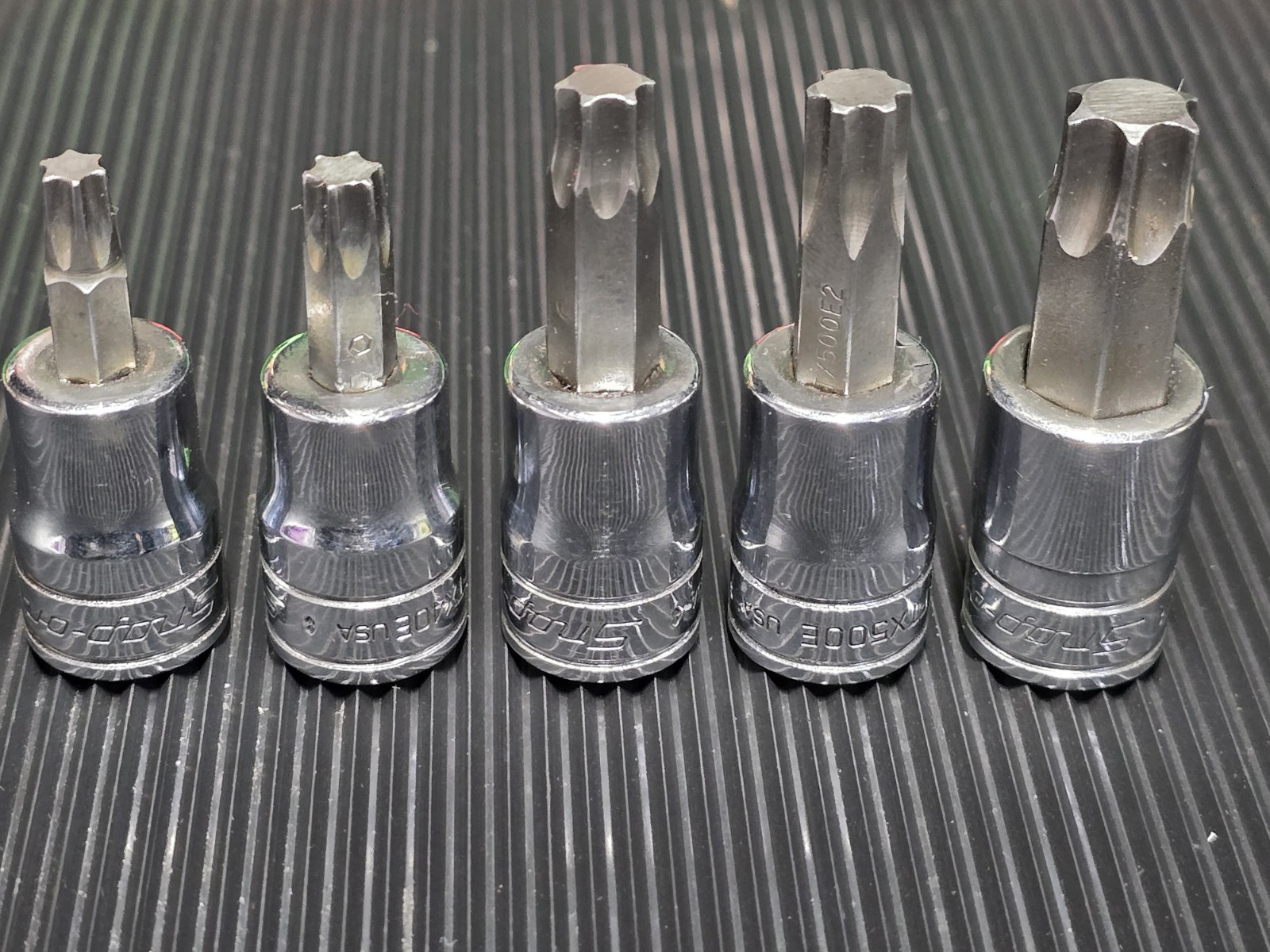 Snap On 5 Piece 3/8 Drive Torx Socket Set. Excellent Condition. Sizes Listed