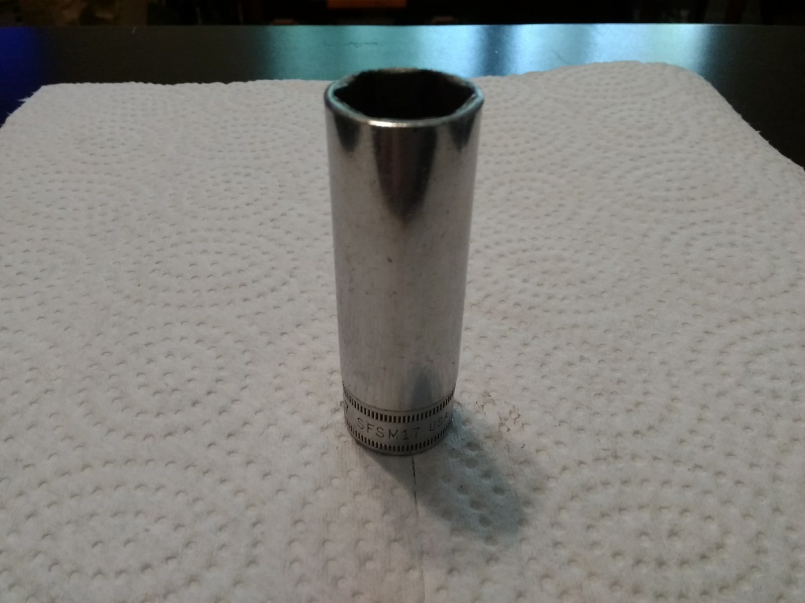 Snap-on Tools SFSM17 3/8″ Drive 17mm 6 Point Deep Chrome Socket USA