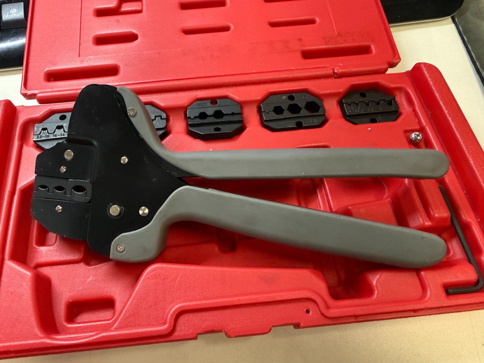 MAC TOOLS Ratcheting Crimper Multi Head tool kit TCT747-KIT