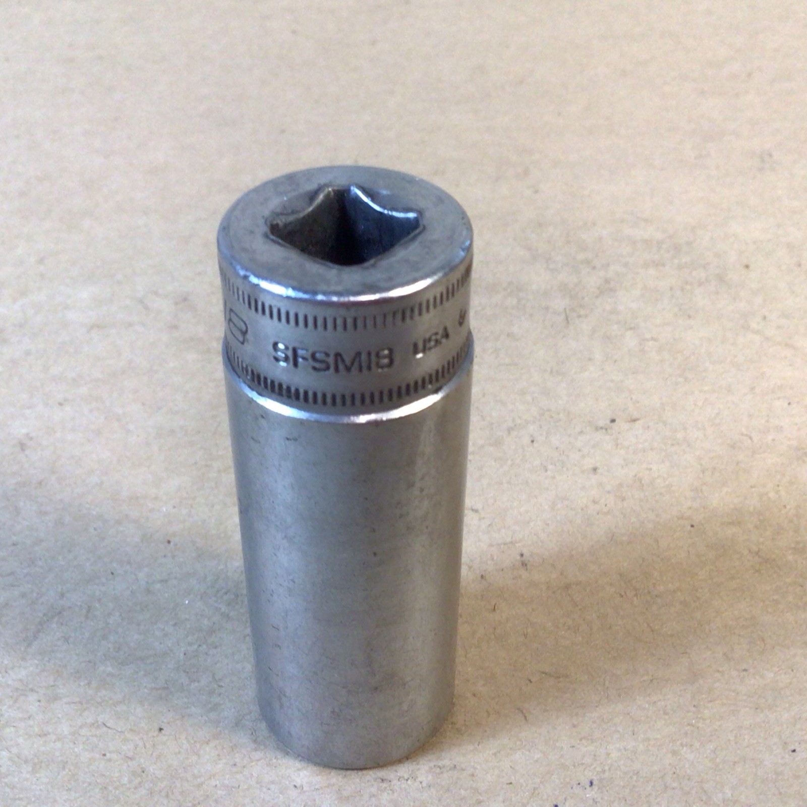 Snap On 3/8″ Drive 6-Point Metric 18 mm Flank Drive® Deep Socket SFSM18