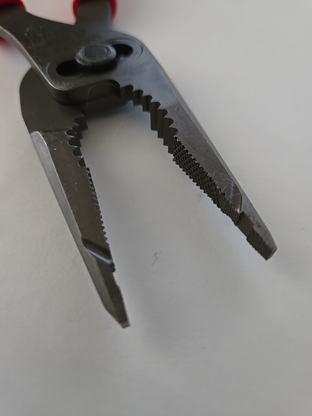 Snap On Tools 7″ Long Nose Pliers 3 Slip Joint Talon Grip 57% More Power RED NEW