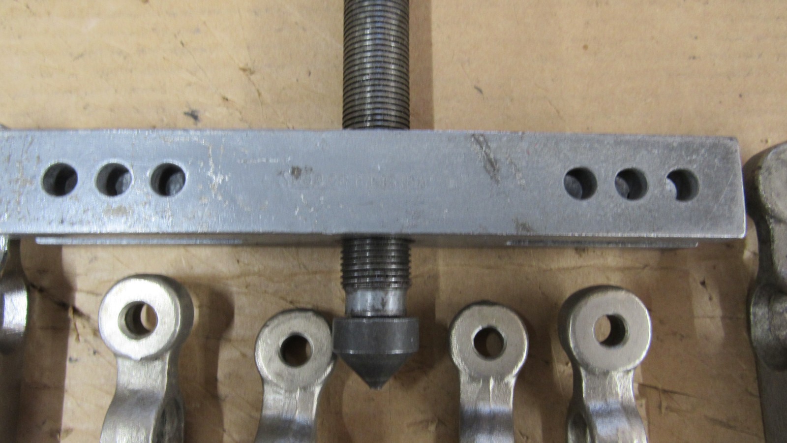 Snap On CJ-85 Bar Type Puller Set w/3 Pair of Jaws
