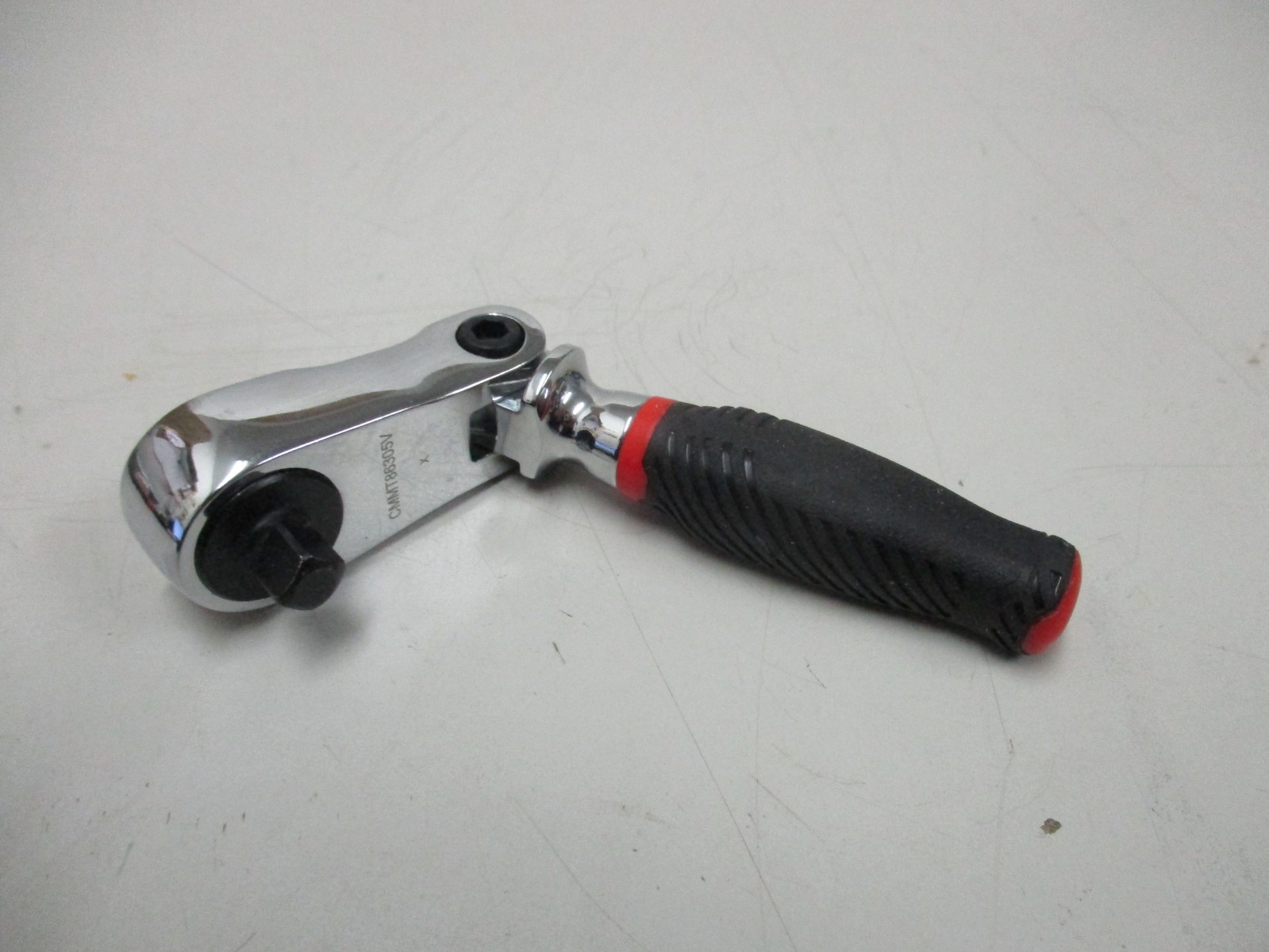 Craftsman V Series 1/4″ Drive Flex Head Comfort Grip Ratchet CMMT86305V 4-3/4″ L