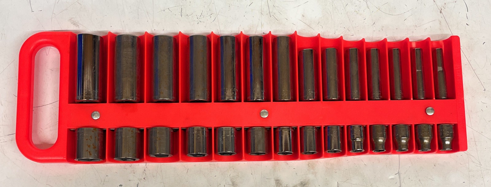 Craftsman USA Socket Metric Set with Red Organizer Tray, 6mm-19mm