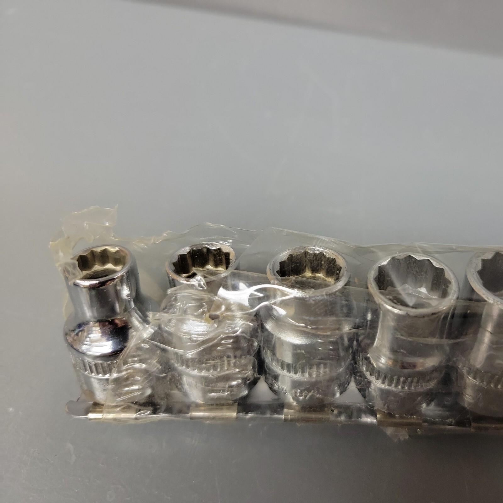 Duro Indestro 13 Piece 3/8″ Drive Socket Set Standard 12 Point 5/16″-1″ NOS USA