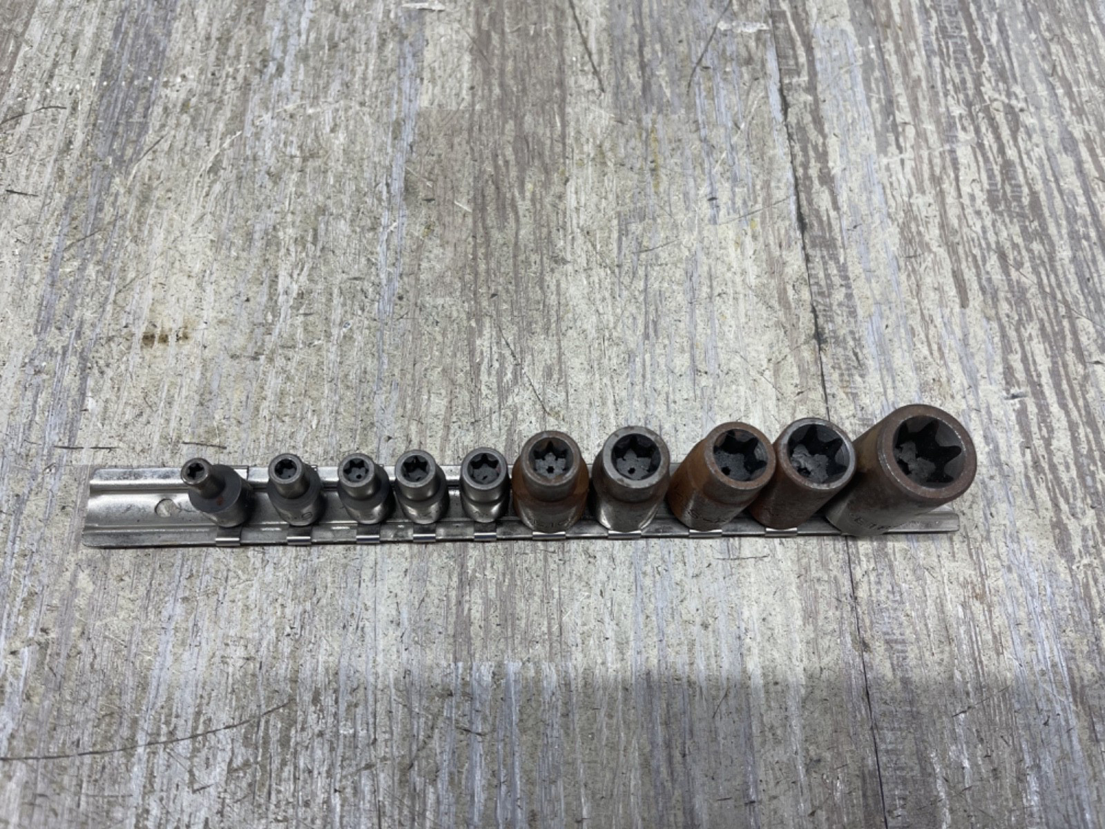 S-K Hand Tools 10pc Set USA ~ Female Torx Socket Set 3/8″ & 1/4 Dr E16, E14 + 7
