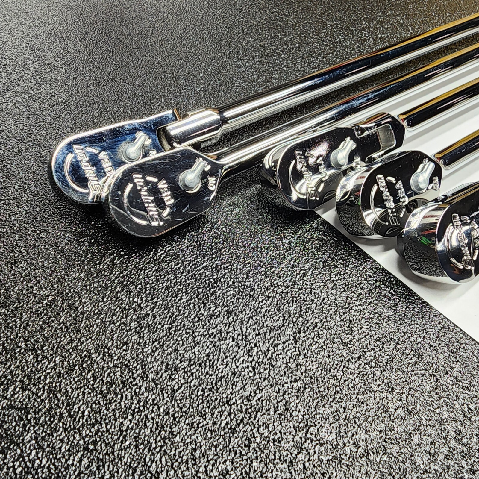 Snap-on Tools USA NEW 8pc PEARL WHITE 3/8″ Drive Fixed & Flex Head Ratchet Set
