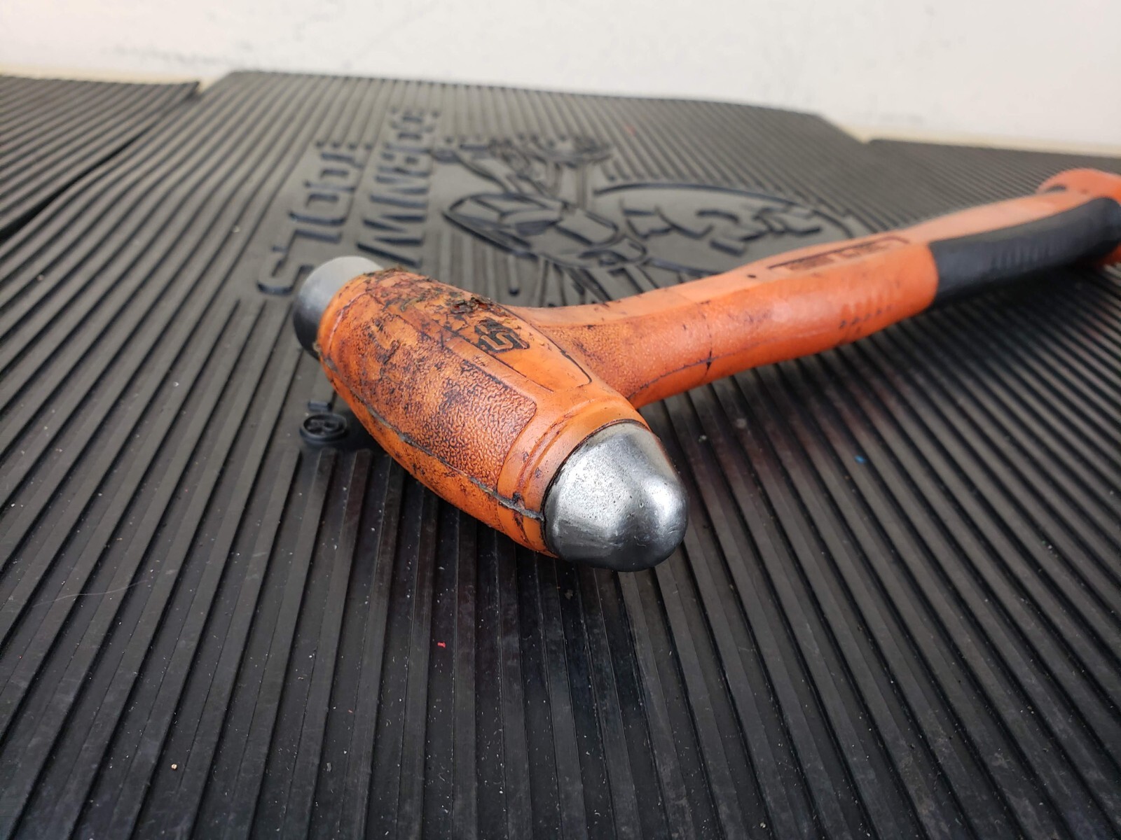#bb917 Snap-on Tools USA ORANGE 8oz / 225g Soft Grip Dead Blow Hammer HBBD8O